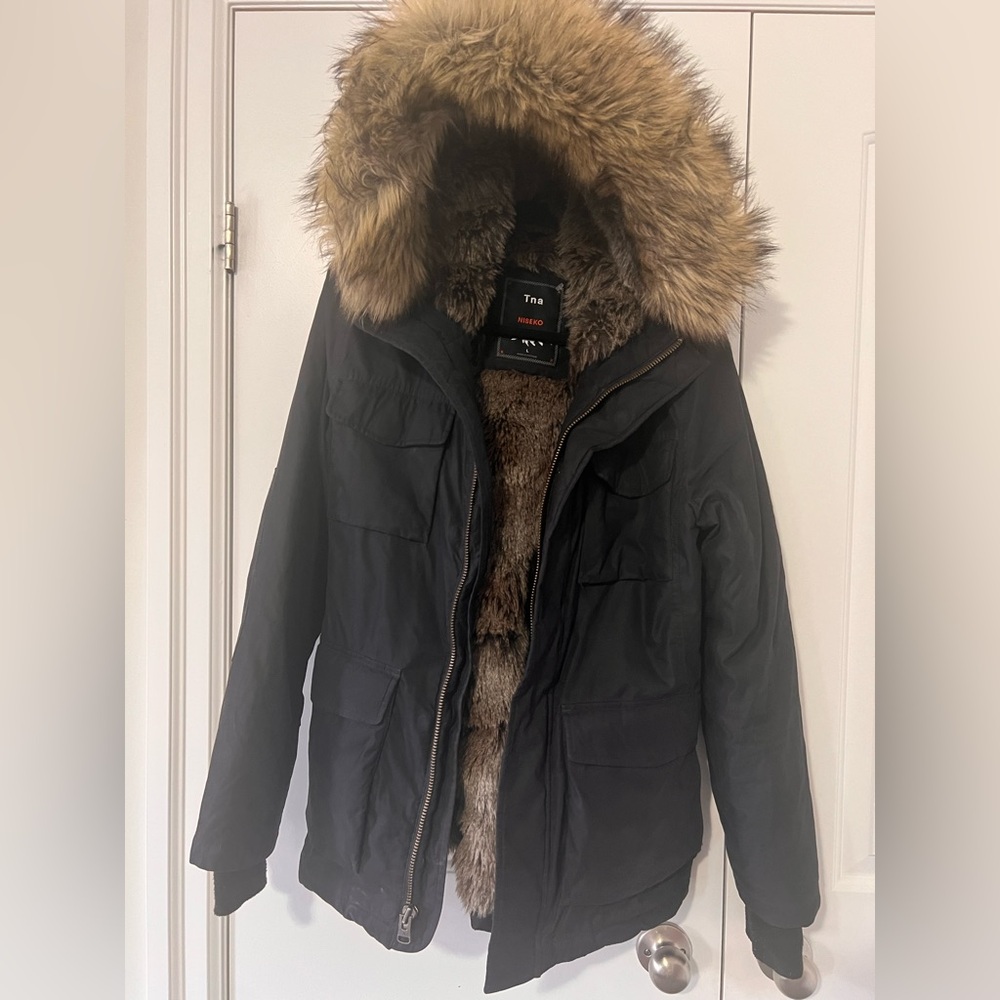 TNA Aritzia Niskeo Black Parka Heritage Series with Faux Fur Hood - Picture 3 of 12
